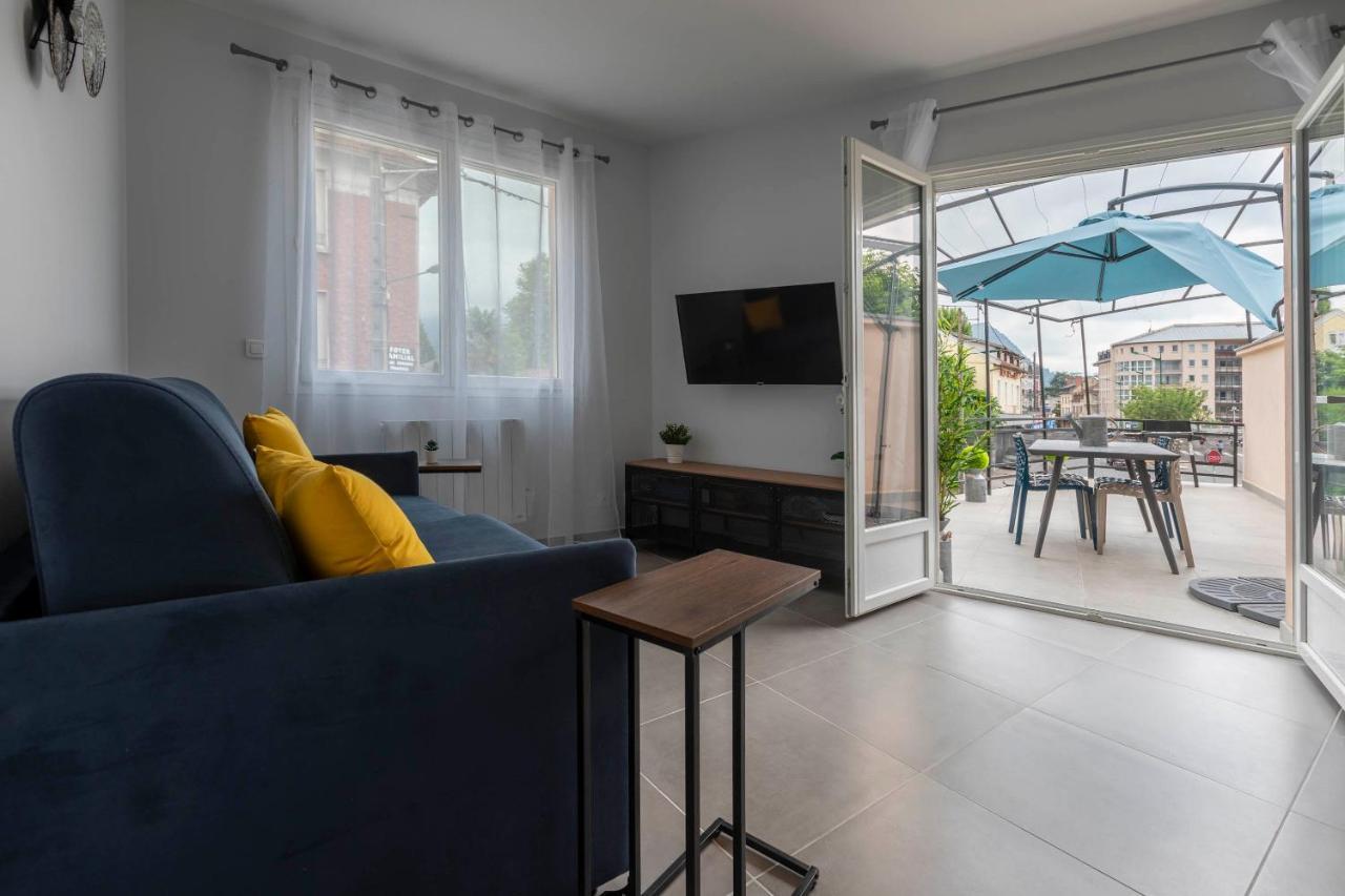 Loc Trotteur Le Graphite T2 Grand Confort Terrasse Lourdes Buitenkant foto