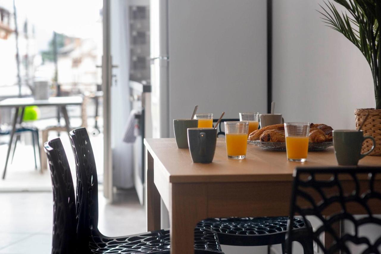 Loc Trotteur Le Graphite T2 Grand Confort Terrasse Lourdes Buitenkant foto